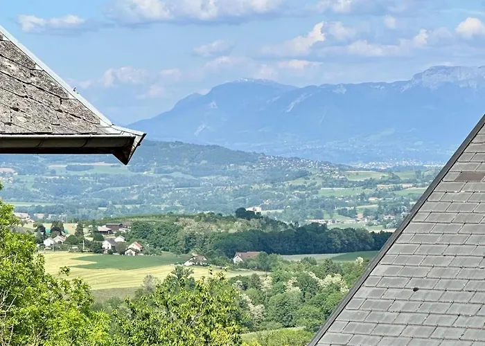 Maison De Saint Ours * Moye